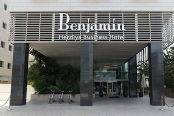 benjamin herzliya business hotel