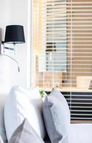 benjamin herzliya business hotel