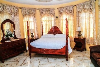 dela de rose guest house negril jamaica