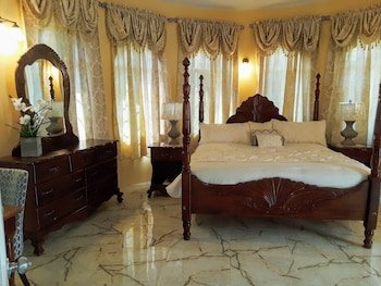 dela de rose guest house negril jamaica