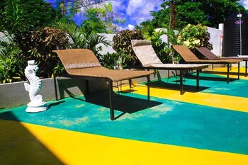 dela de rose guest house negril jamaica