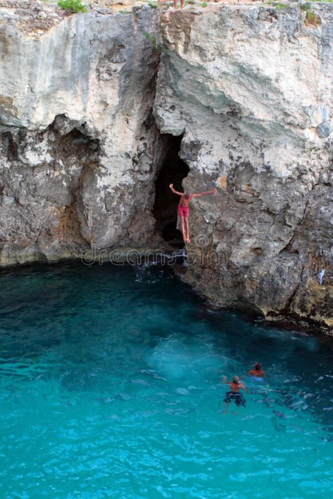 dela de rose guest house negril jamaica