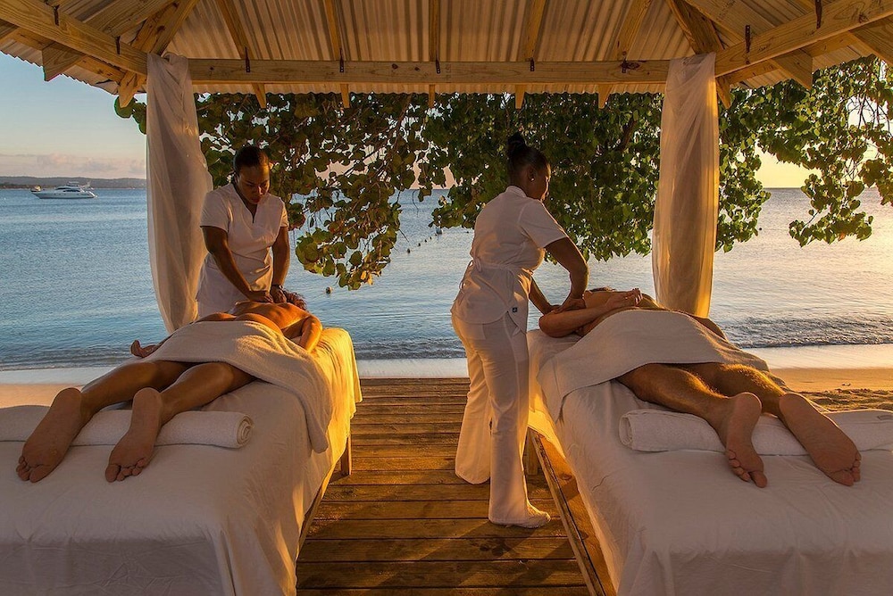 dela de rose guest house negril jamaica