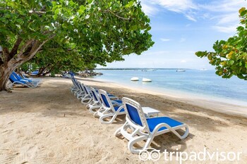 dela de rose guest house negril jamaica