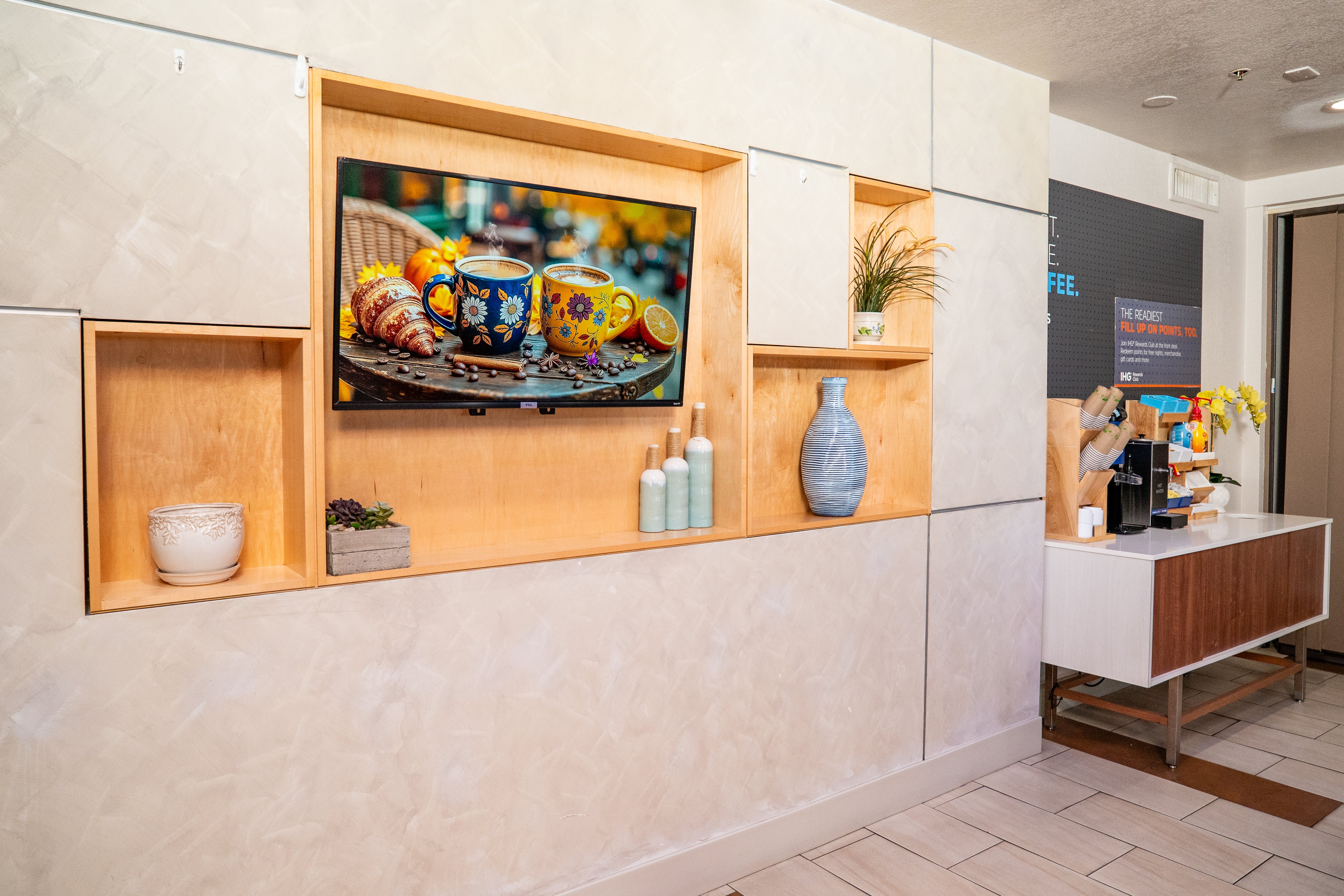 holiday inn express hotel and suites hesperia by ihg