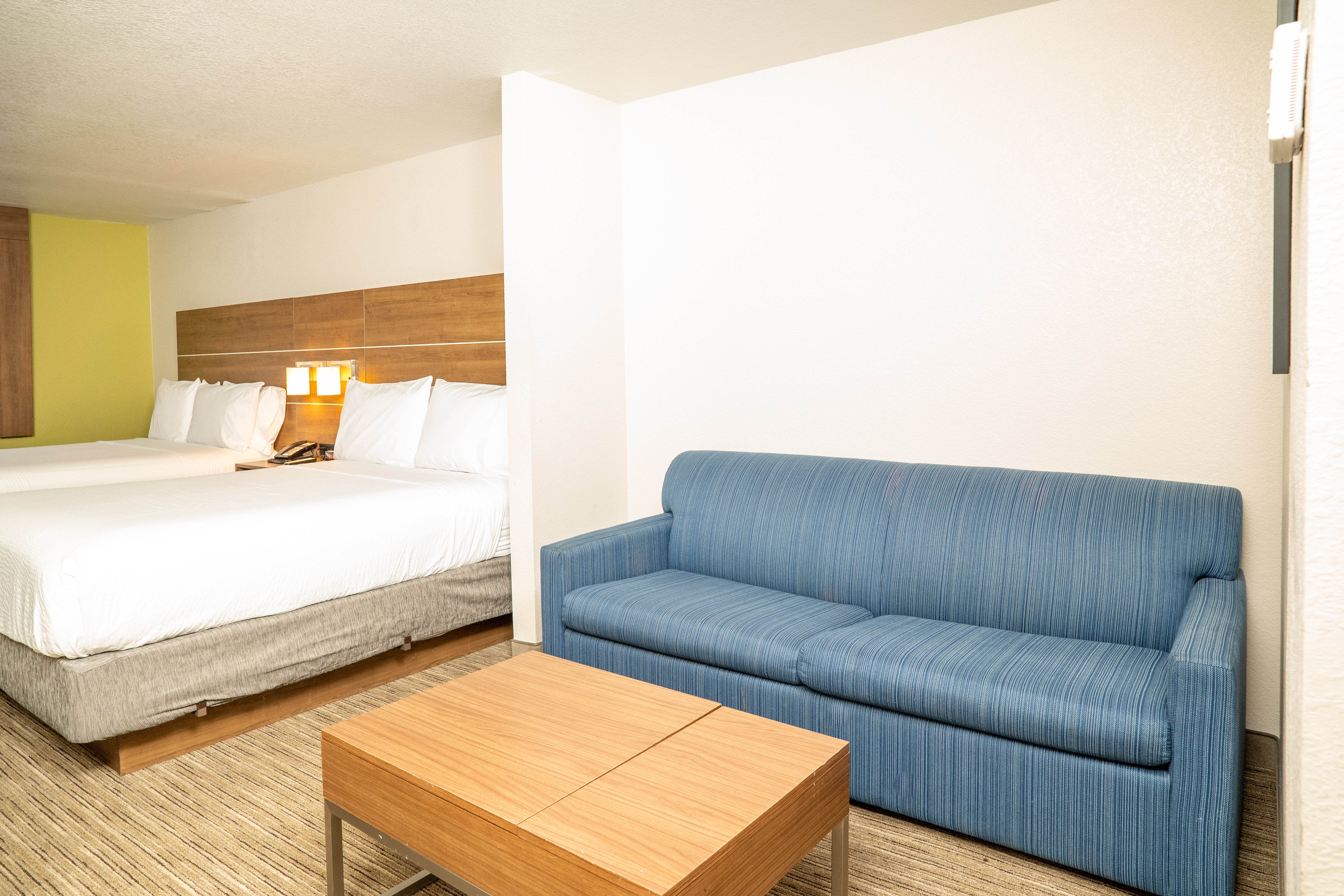 holiday inn express hotel and suites hesperia by ihg