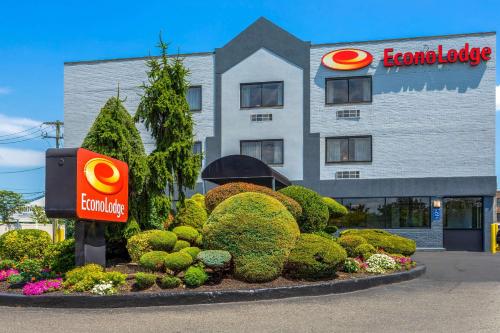 Econo Lodge Hicksville,Jericho>>Hicksville,2 star
