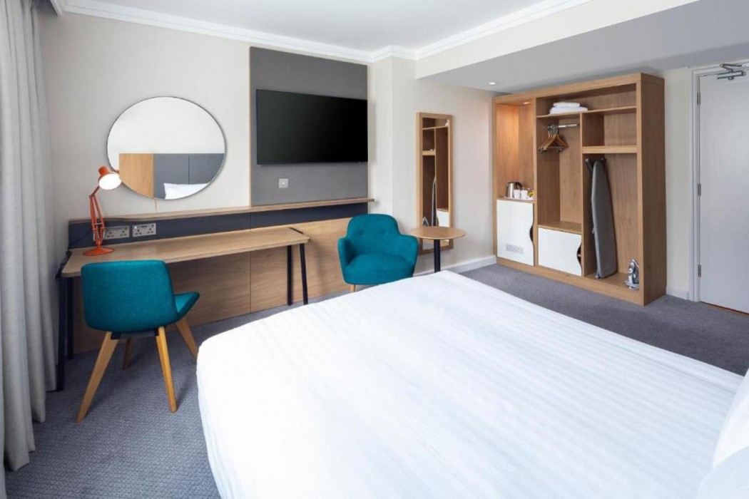 holiday inn high wycombe m40 jct 4 by ihg