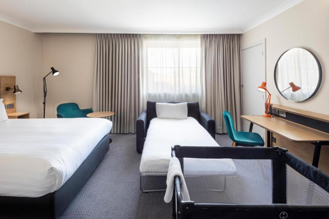 holiday inn high wycombe m40 jct 4 by ihg
