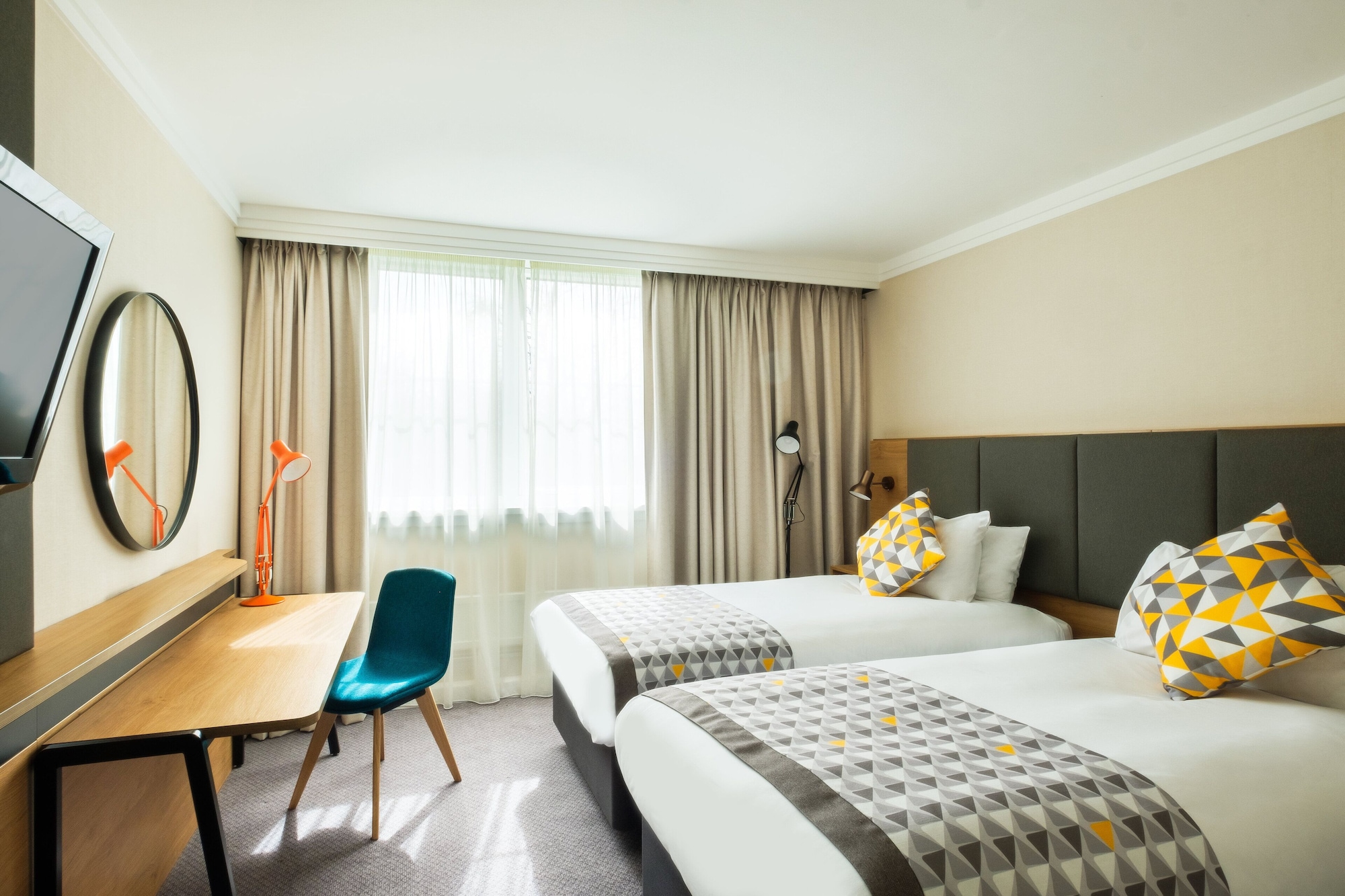 holiday inn high wycombe m40 jct 4 by ihg