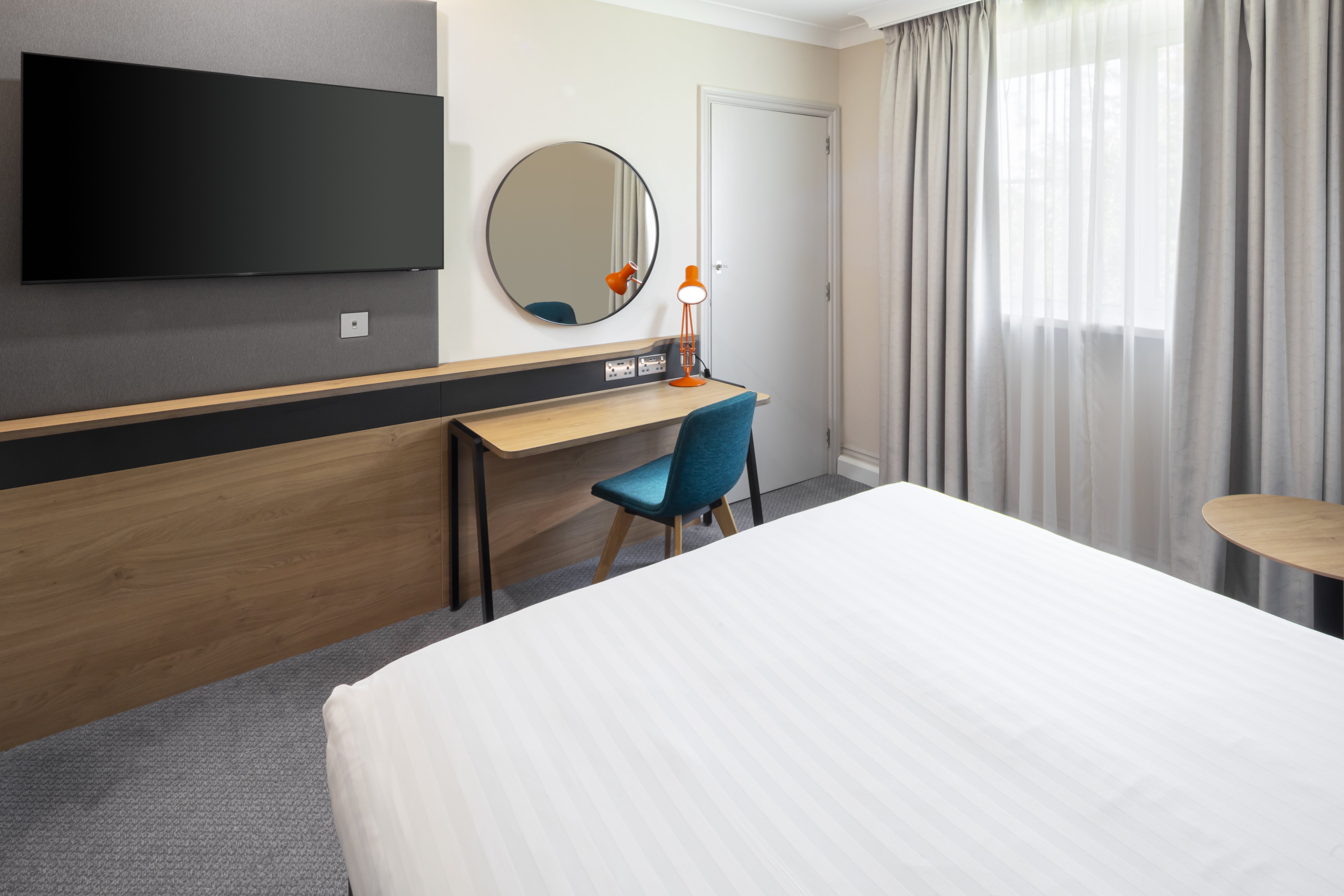 holiday inn high wycombe m40 jct 4 by ihg
