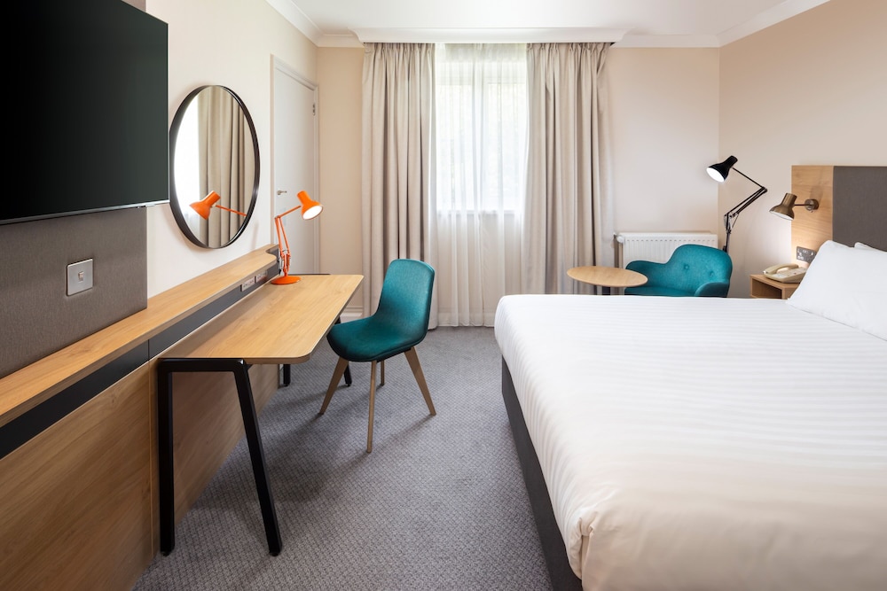 holiday inn high wycombe m40 jct 4 by ihg