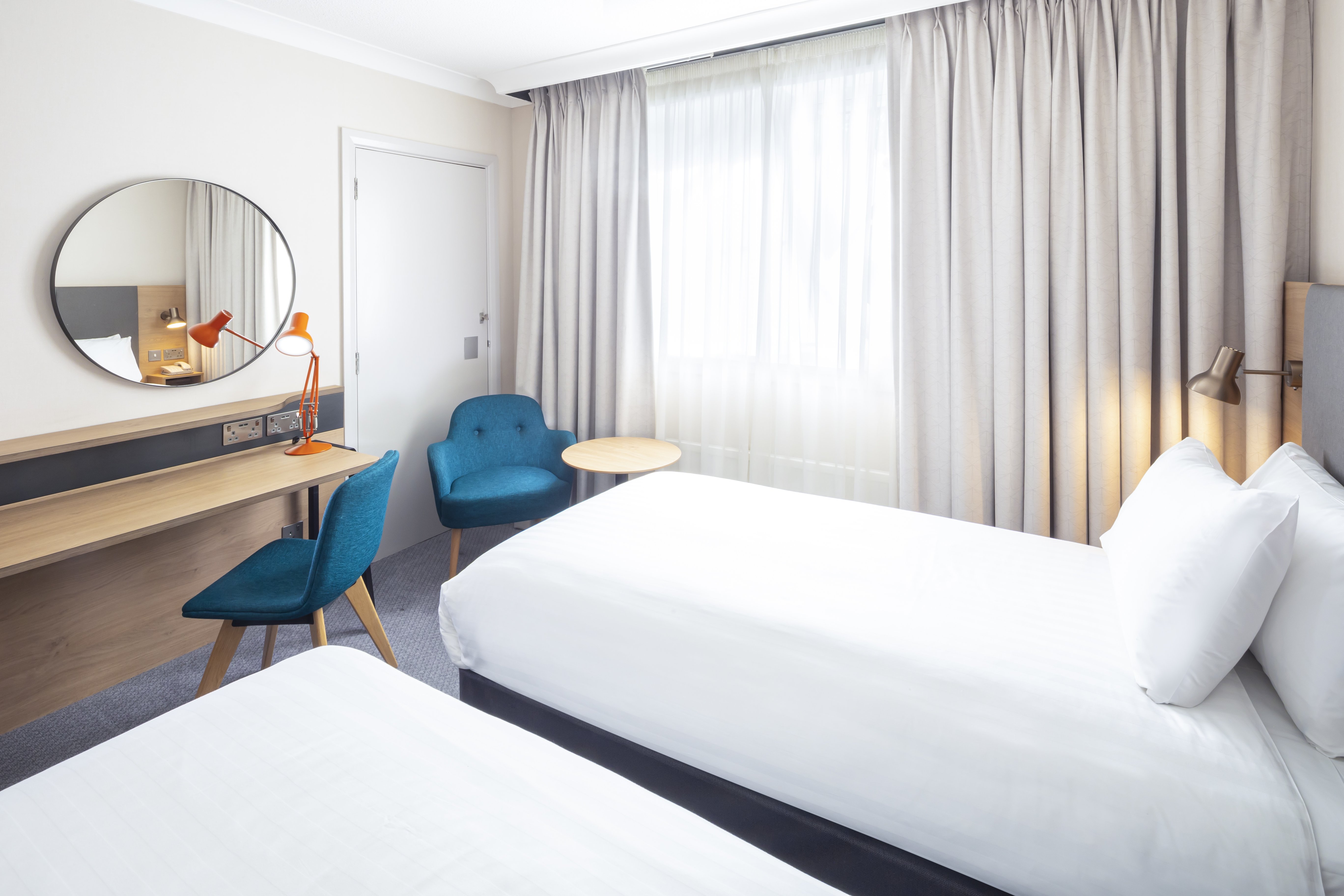 holiday inn high wycombe m40 jct 4 by ihg