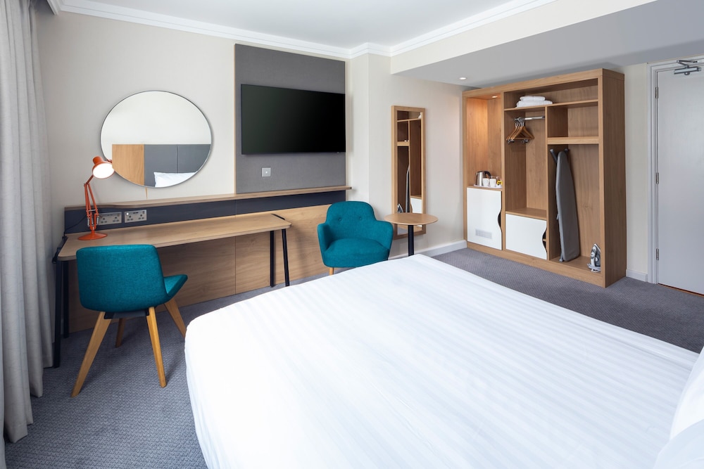 holiday inn high wycombe m40 jct 4 by ihg