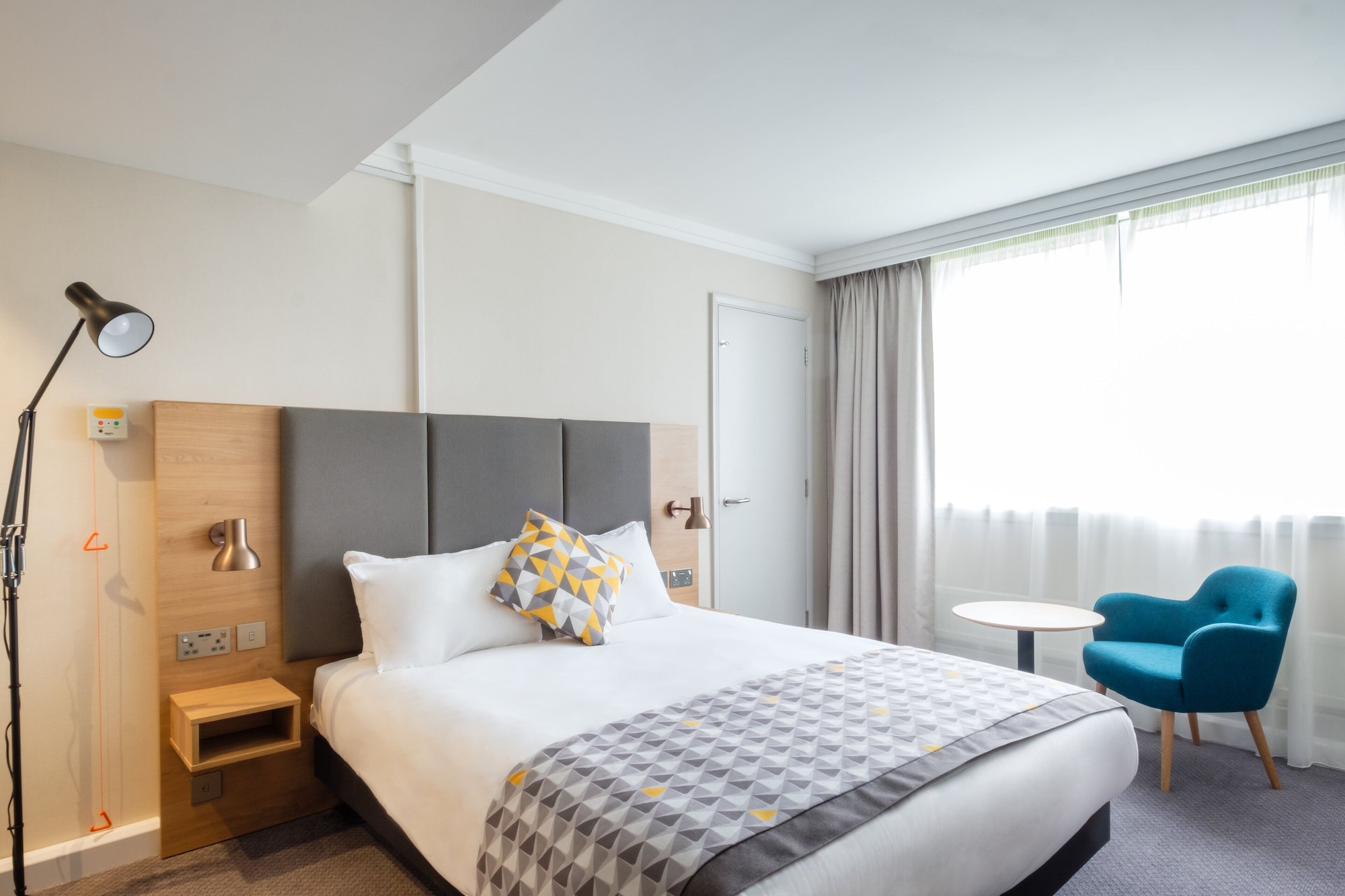 holiday inn high wycombe m40 jct 4 by ihg