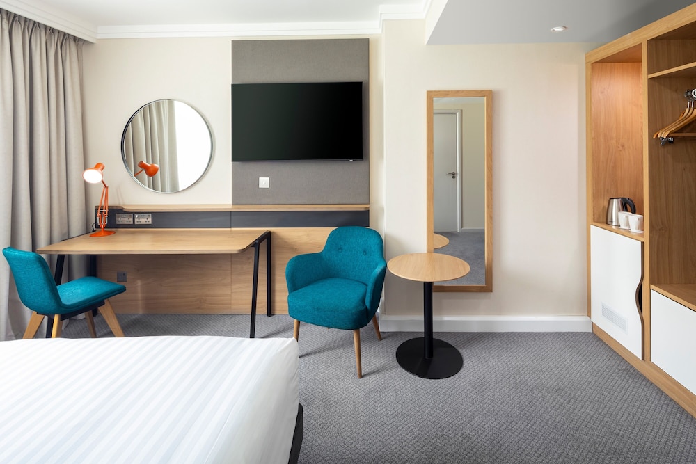 holiday inn high wycombe m40 jct 4 by ihg