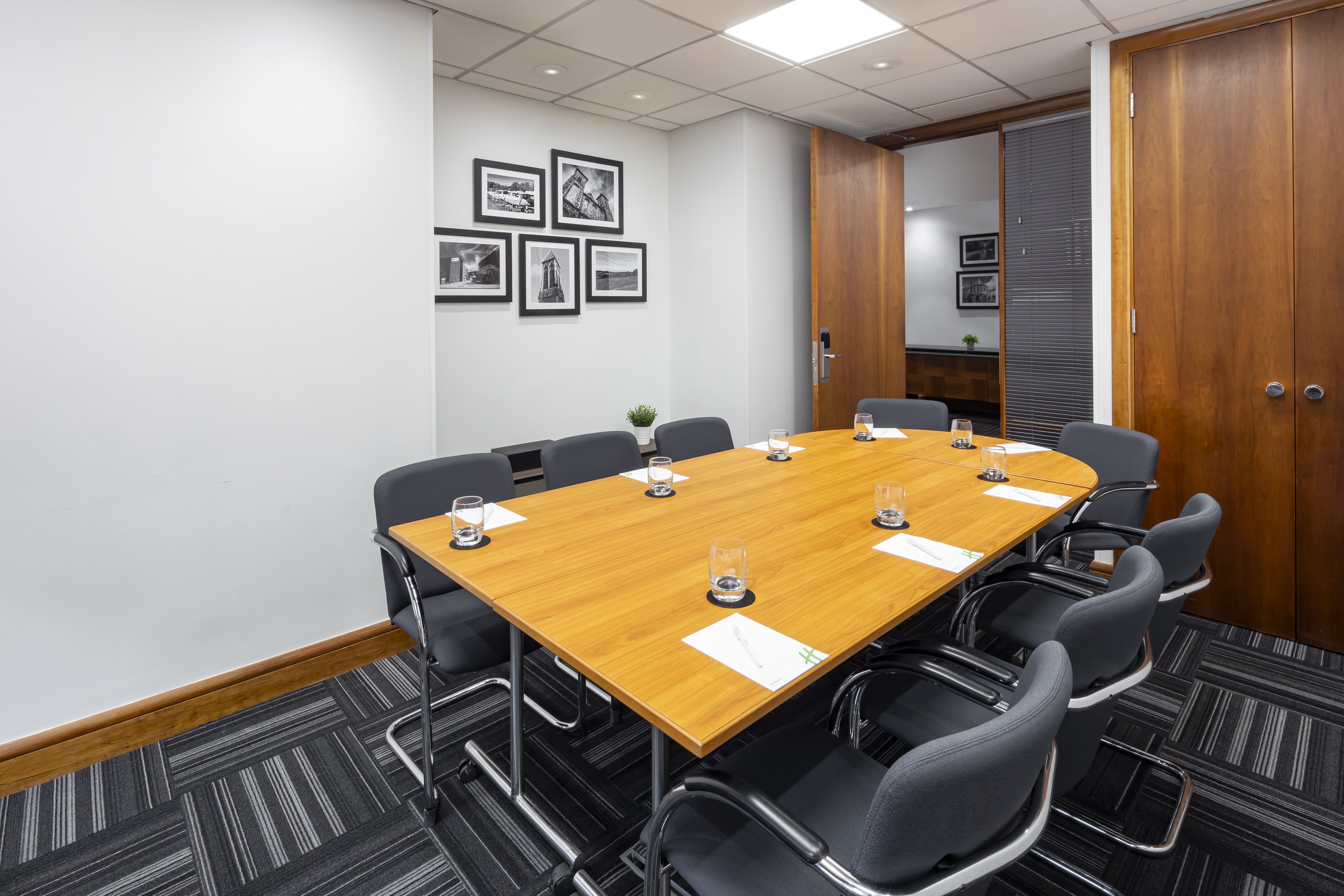 holiday inn high wycombe m40 jct 4 by ihg
