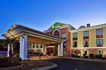 holiday inn express hinesville by ihg