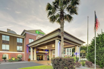 holiday inn express hinesville by ihg