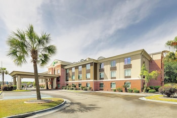 holiday inn express hinesville by ihg