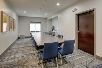 holiday inn express hinesville by ihg