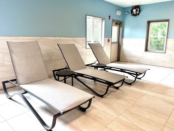 holiday inn express hinesville by ihg
