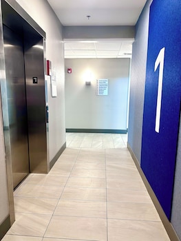 holiday inn express hinesville by ihg