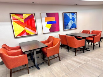 holiday inn express hinesville by ihg