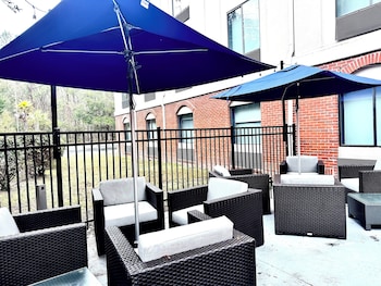 holiday inn express hinesville by ihg