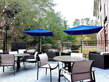 holiday inn express hinesville by ihg
