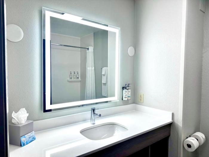 holiday inn express hinesville by ihg