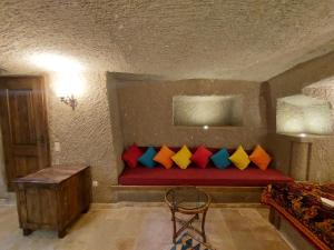 armesos cave hotel