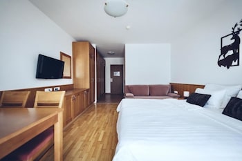 pohorje village wellbeing resort family apartments bolfenk