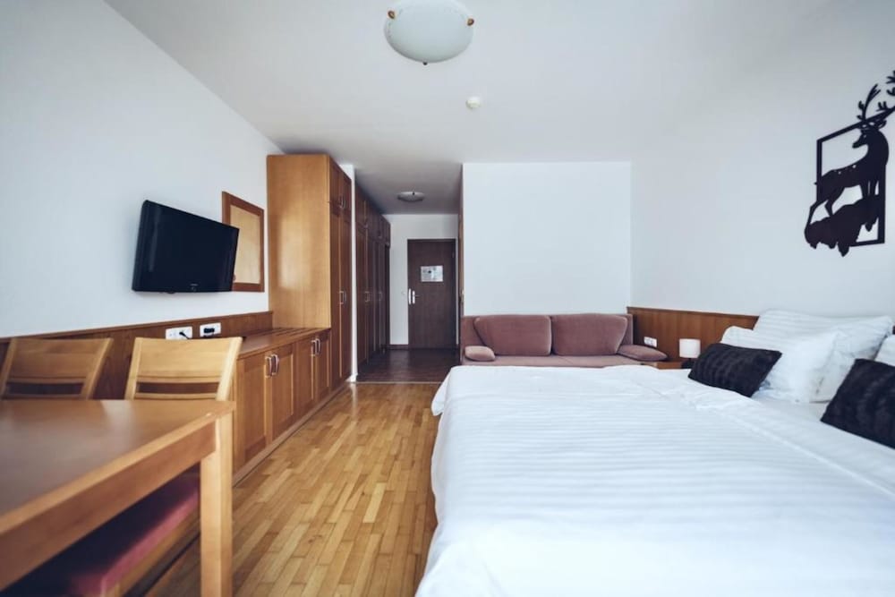 pohorje village wellbeing resort family apartments bolfenk
