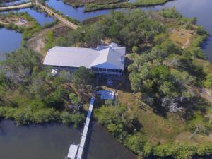 crystal river lullaby bandb