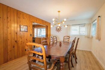 fox and swan chalet