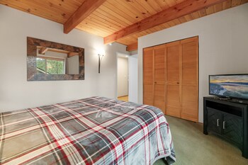 star and gem cabin