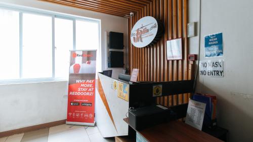 reddoorz jardin lrt tayuman manila