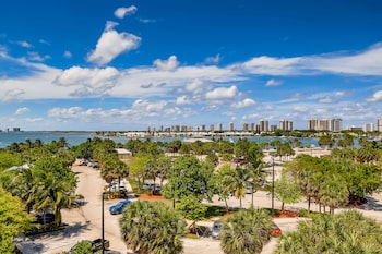 Coral Sands Boutique Lux Studio,,0 star