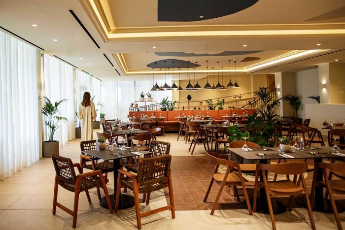 domes aulus zante autograph collection