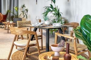 domes aulus zante autograph collection