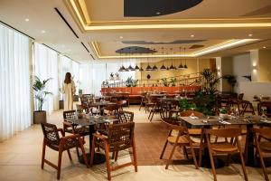 domes aulus zante autograph collection