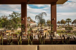 domes aulus zante autograph collection