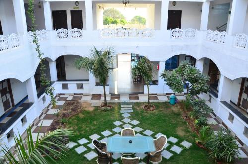 brahma paradise a boutique hotel