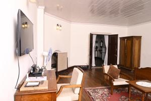 Tumsong Tea Retreat,Kalimpong>>Darjeeling,4 star