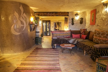 dar danse the bubble on the beach