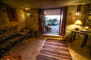 dar danse the bubble on the beach