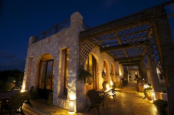 dar danse the bubble on the beach