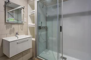roydon marina village hotel