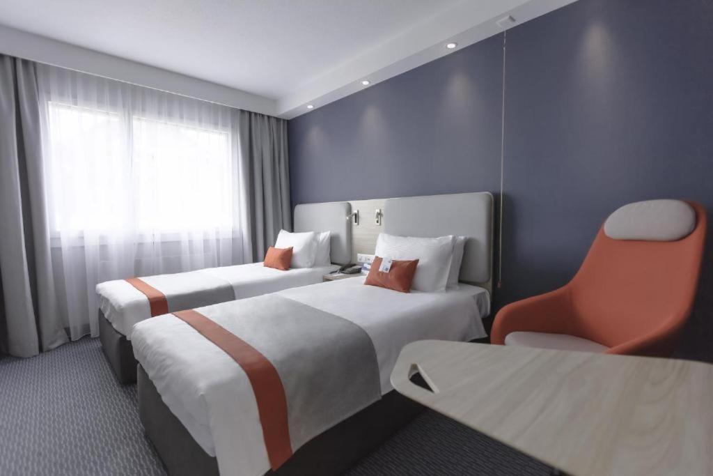 holiday inn express luzern neuenkirch an ihg hotel